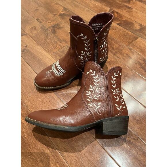 Sterling River Womens 6.5 Brown Embroidered R-Toe Western Cowgirl Boots Booties - Picture 1 of 10